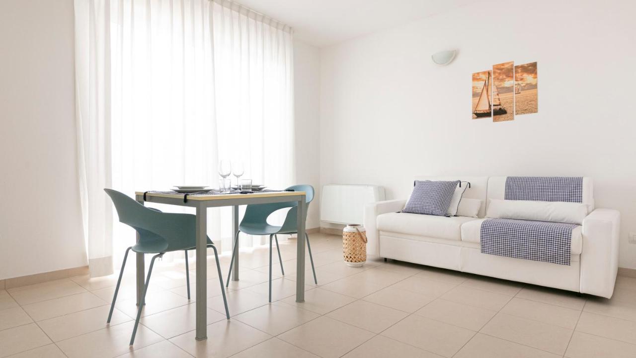 Appartamento Residenza Excelsior - Bilocali Piano Terra Marina Di Montenero Esterno foto